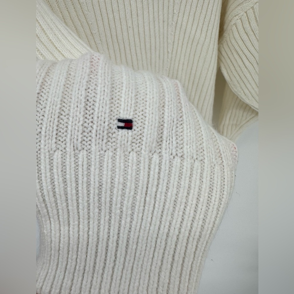 Tommy Hilfiger Women's Oversized White Cable Knit Sweater - Picture 5 of 12